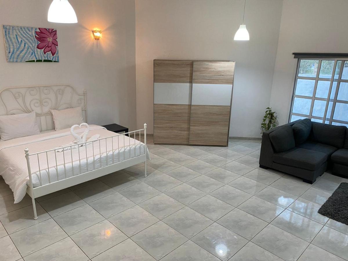 Comfortable Private Rooms In Compound Housing Dubaj Zewnętrze zdjęcie