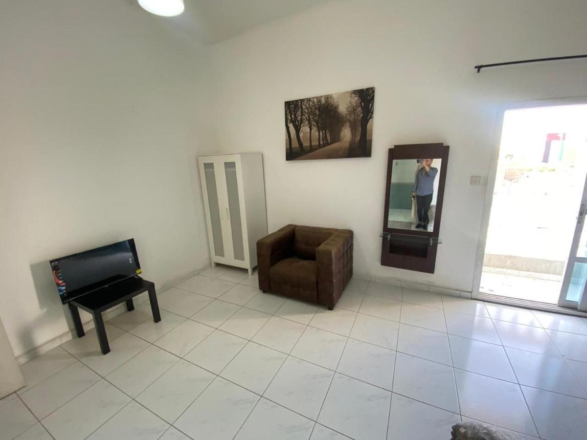 Comfortable Private Rooms In Compound Housing Dubaj Zewnętrze zdjęcie