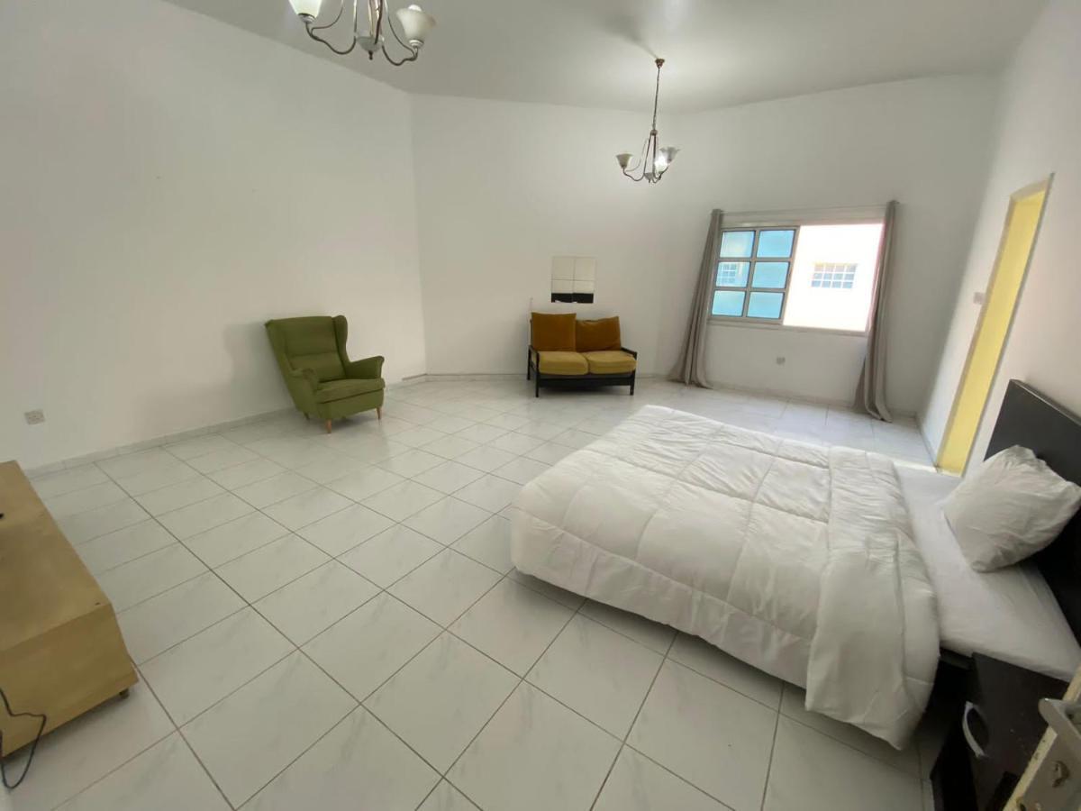 Comfortable Private Rooms In Compound Housing Dubaj Zewnętrze zdjęcie