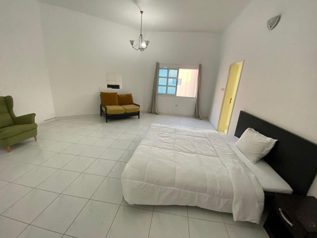 Comfortable Private Rooms In Compound Housing Dubaj Zewnętrze zdjęcie