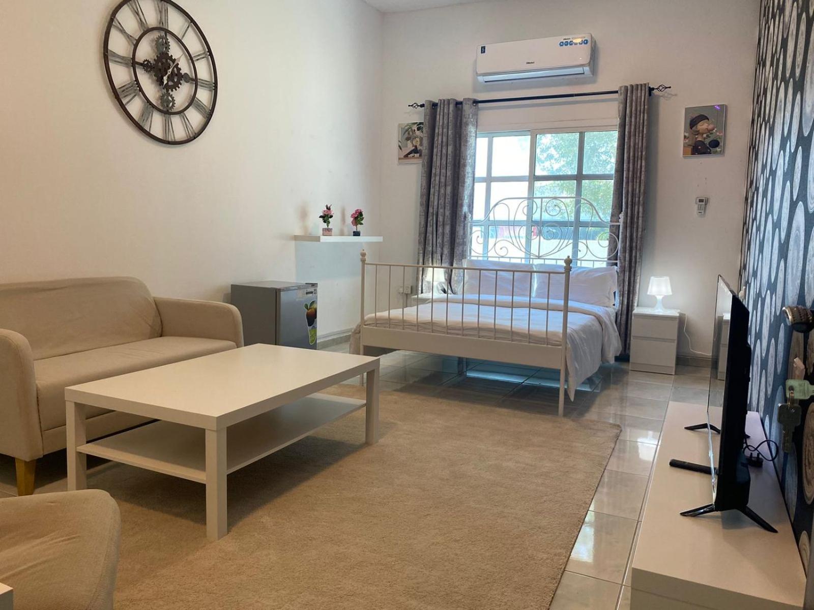 Comfortable Private Rooms In Compound Housing Dubaj Zewnętrze zdjęcie