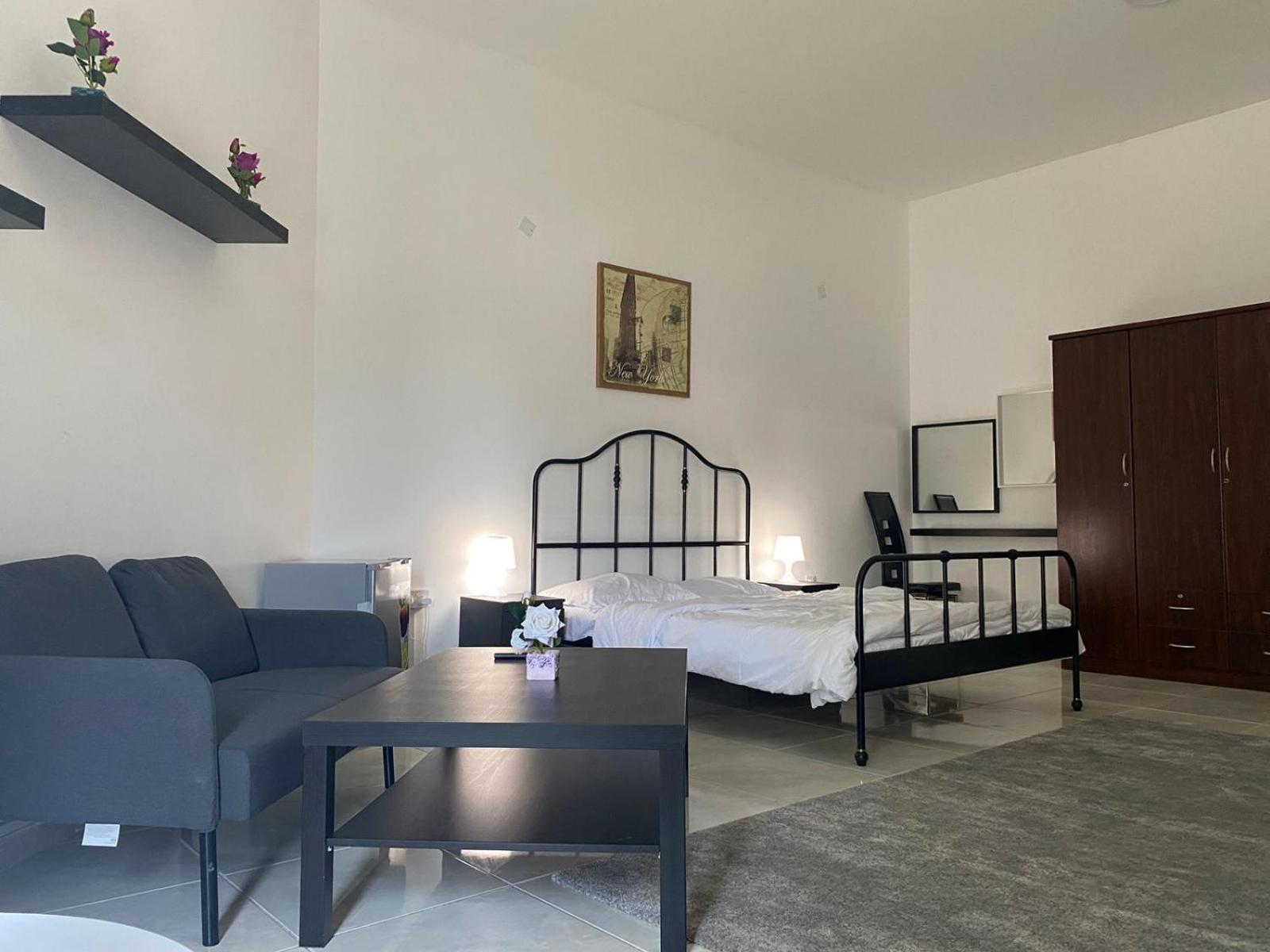 Comfortable Private Rooms In Compound Housing Dubaj Zewnętrze zdjęcie
