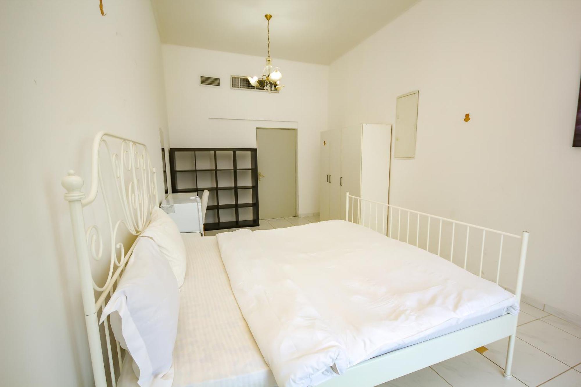 Comfortable Private Rooms In Compound Housing Dubaj Zewnętrze zdjęcie