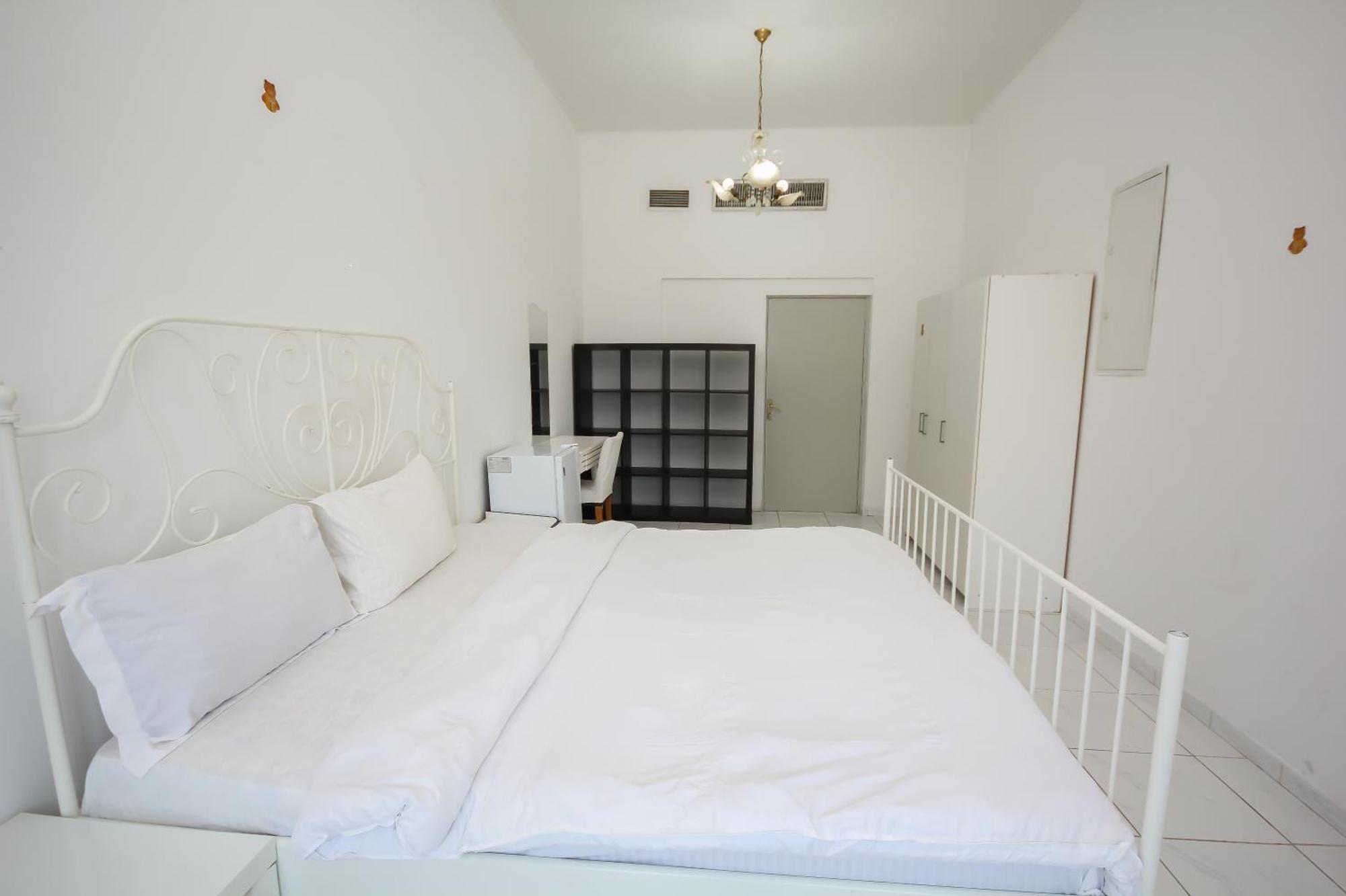 Comfortable Private Rooms In Compound Housing Dubaj Zewnętrze zdjęcie