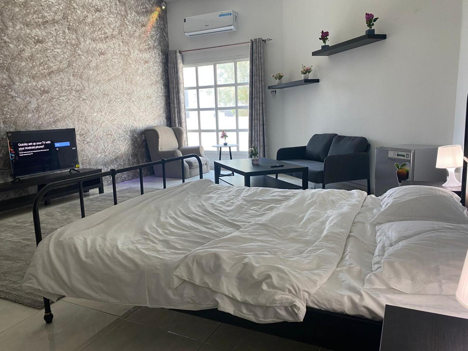Comfortable Private Rooms In Compound Housing Dubaj Zewnętrze zdjęcie