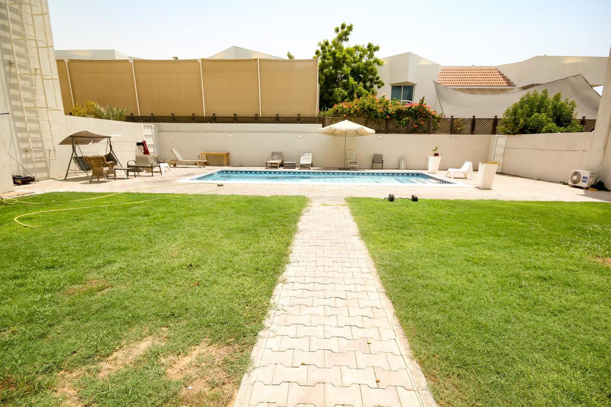 Comfortable Private Rooms In Compound Housing Dubaj Zewnętrze zdjęcie