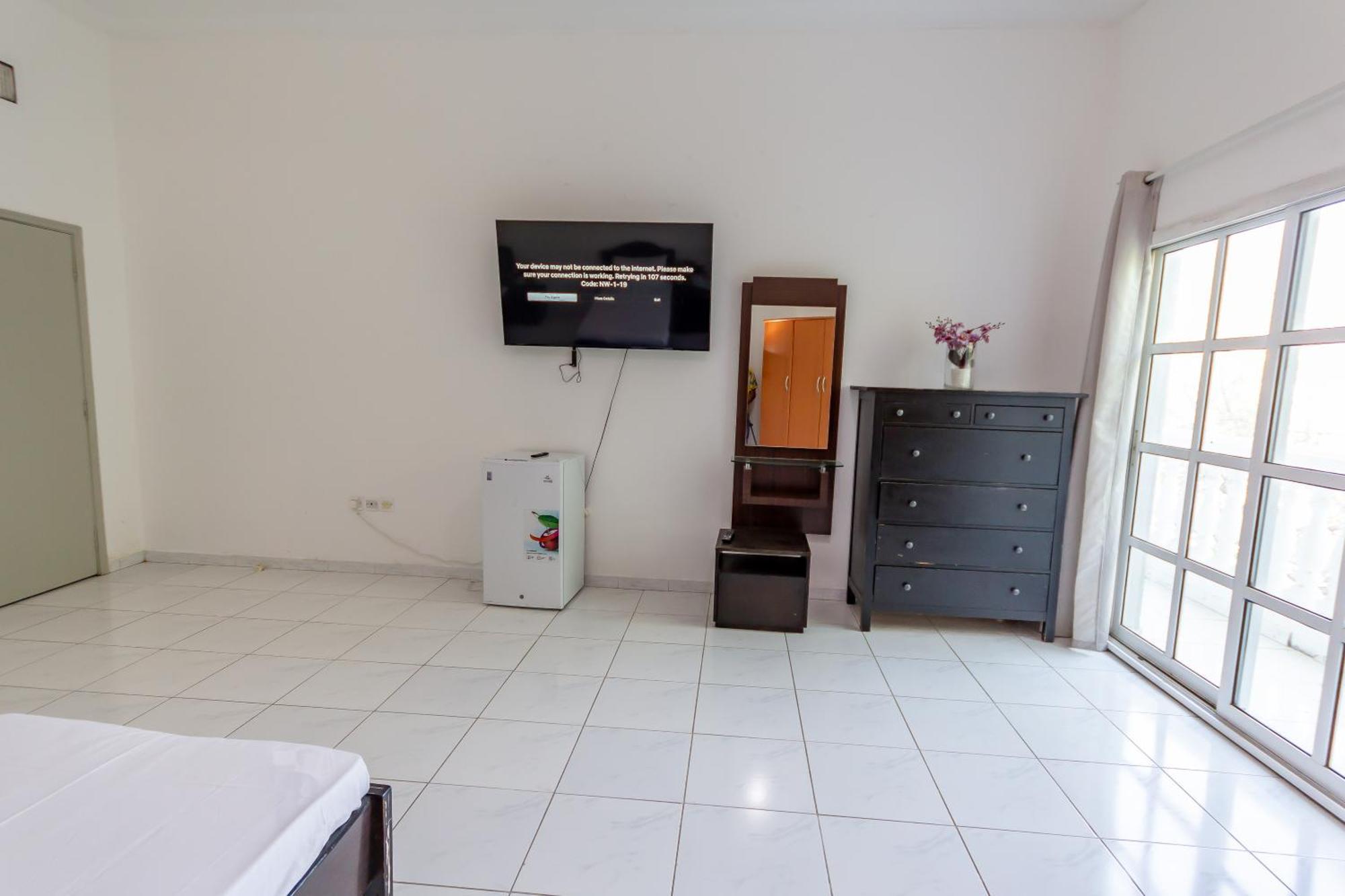 Comfortable Private Rooms In Compound Housing Dubaj Zewnętrze zdjęcie