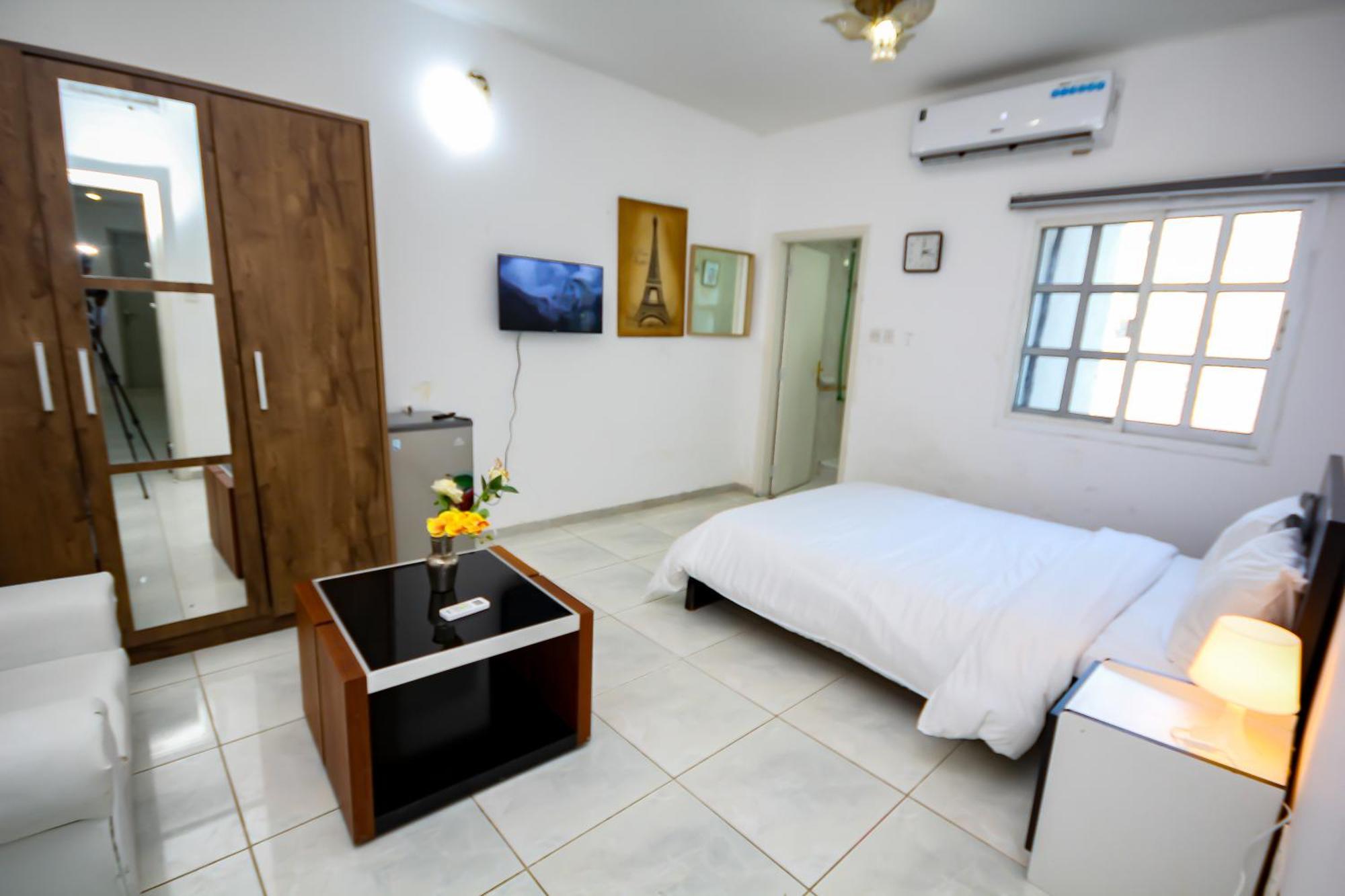 Comfortable Private Rooms In Compound Housing Dubaj Zewnętrze zdjęcie
